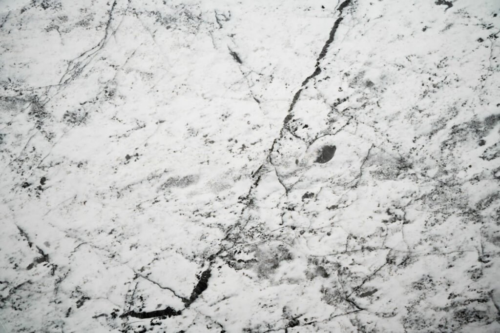 Carrara-marmore-1024x683-1.jpg